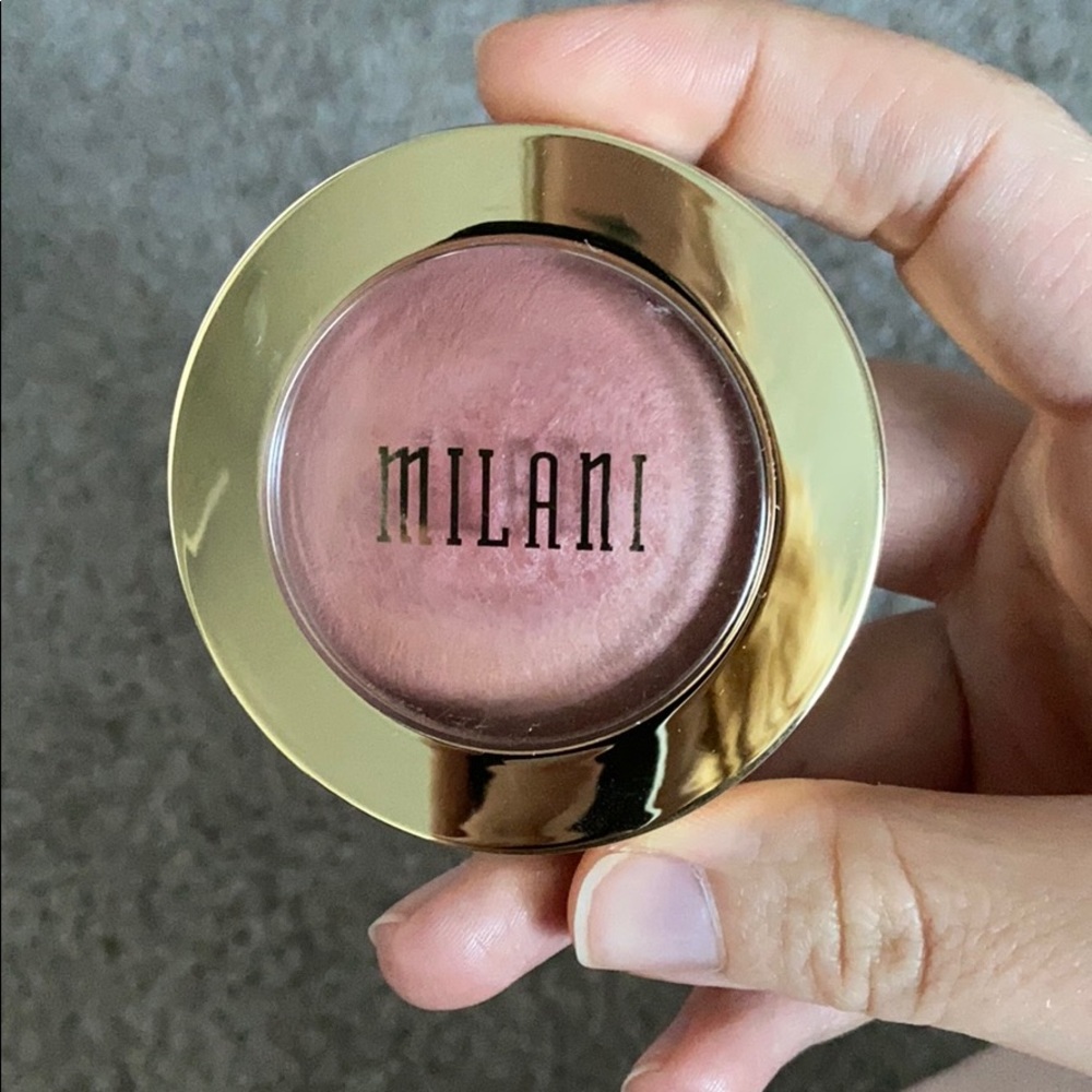 *SOLD* Milani Baked Powder Blush